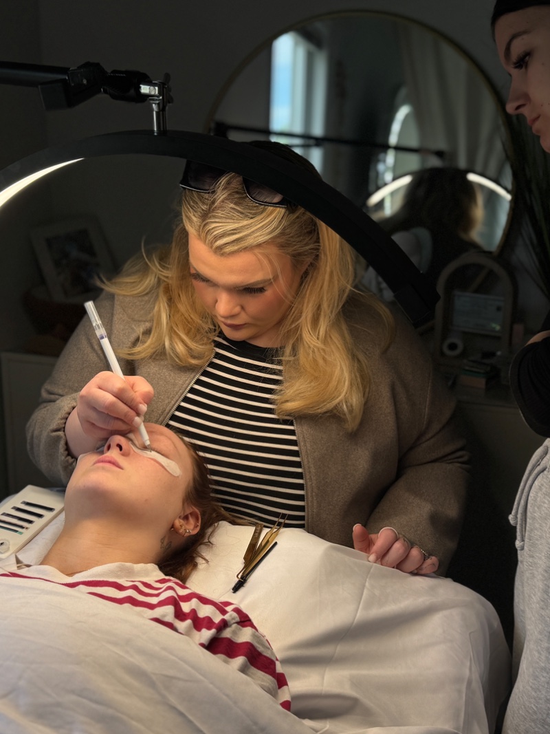 One-on-one lash training at Opulence Beauty